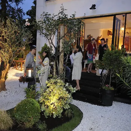 Bed & Breakfast Le Clos Des Colombes *